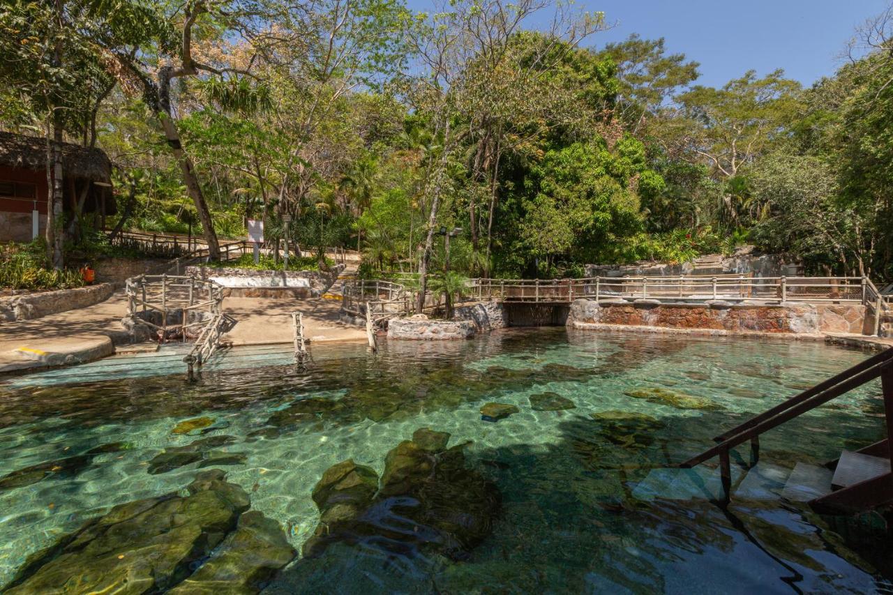 Rio Quente Resorts - Eco Chales Buitenkant foto